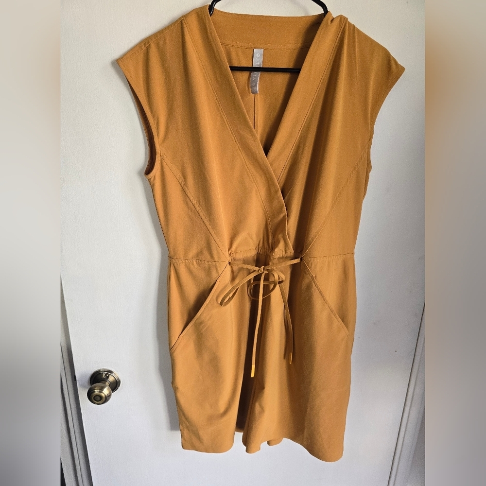 Athleta Marlow Short Romper NWOT XS - Picture 4 of 7